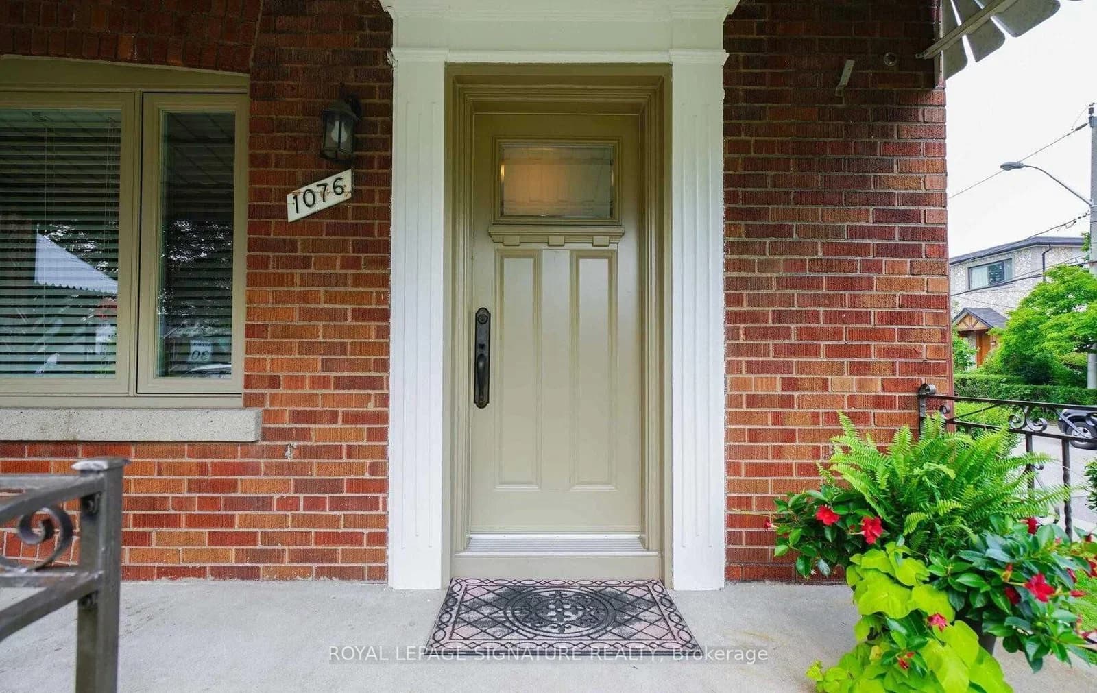 Greenwood Avenue in Toronto · Danforth Village-East York — photo 2