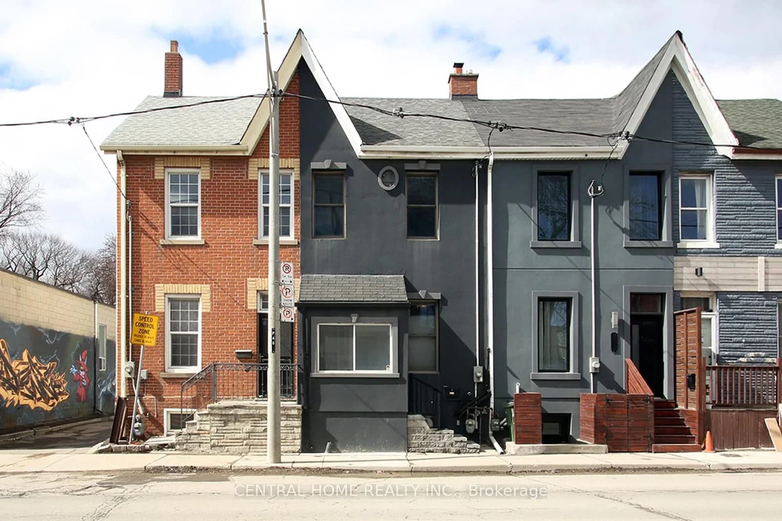 Photo of Carlaw Avenue in Toronto · South Riverdale