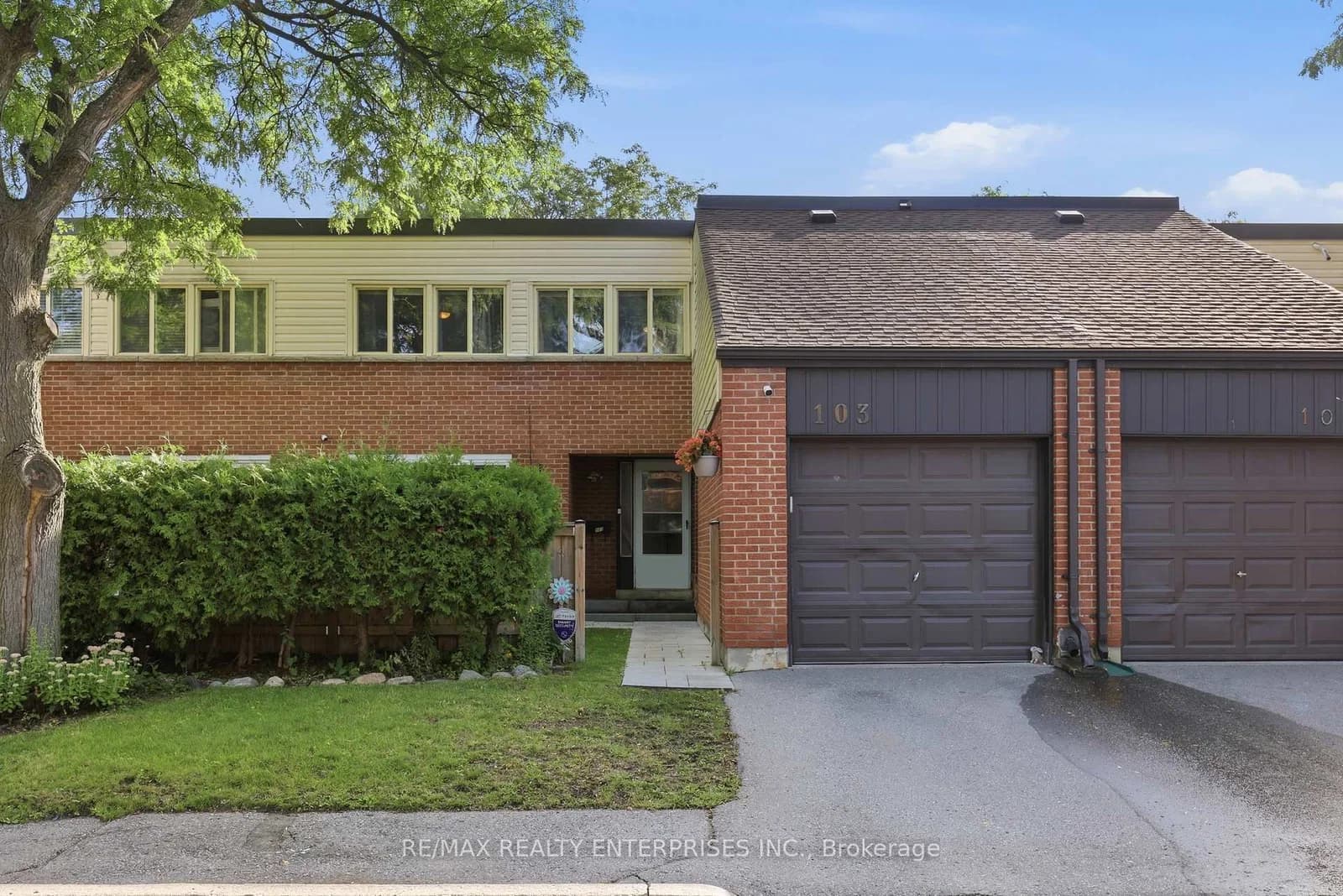 Glovers Road in Oshawa · Samac — photo 2