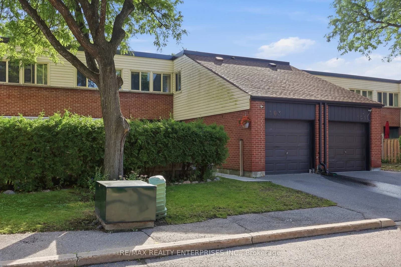 Glovers Road in Oshawa · Samac — photo 3