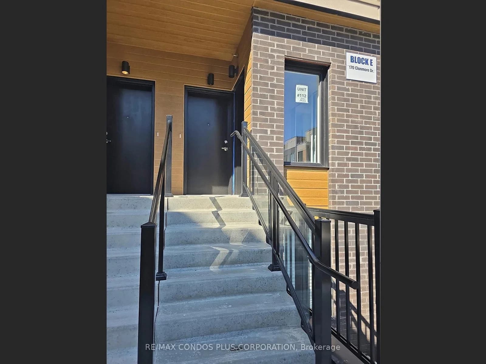 Clonmore Drive in Toronto · Birchcliffe-Cliffside — photo 2