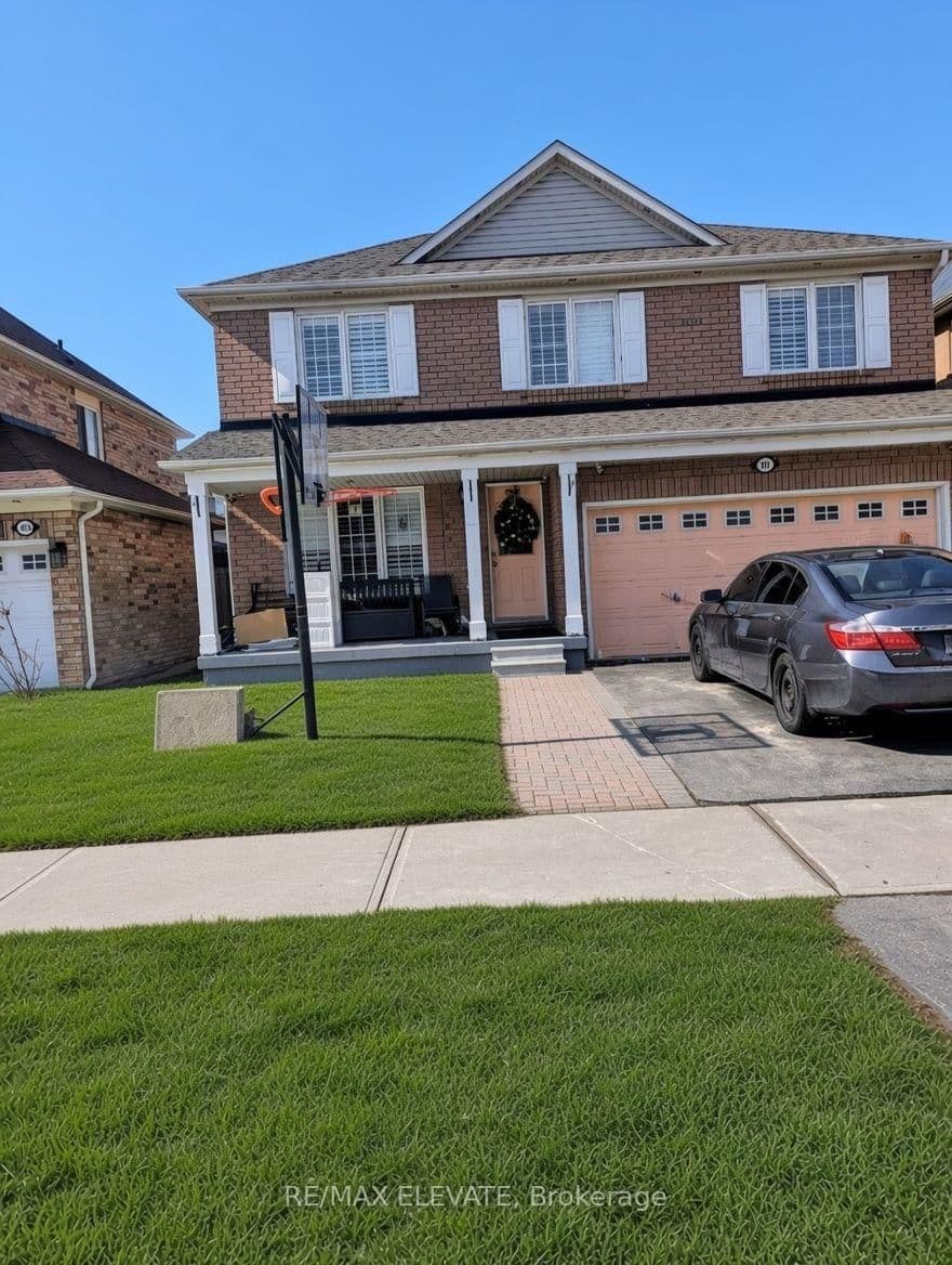 Photo of Knotwood Crescent in Toronto · Rouge E11