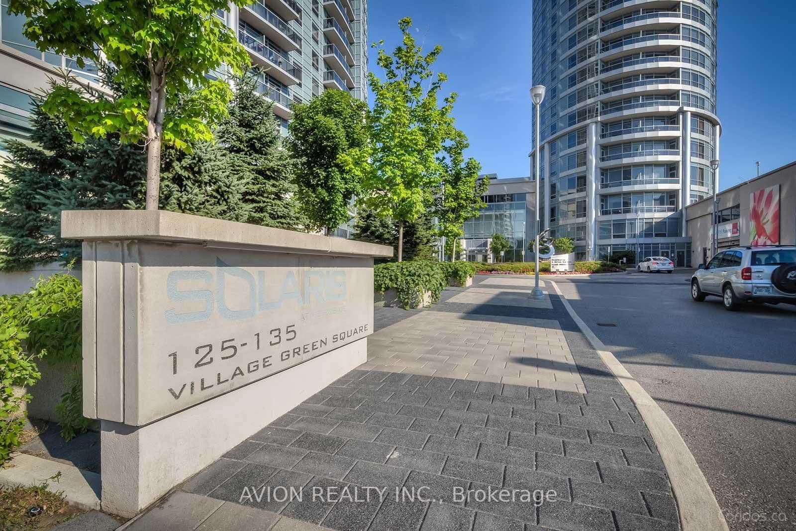 Village Green Square in Toronto · Agincourt South-Malvern West — photo 3