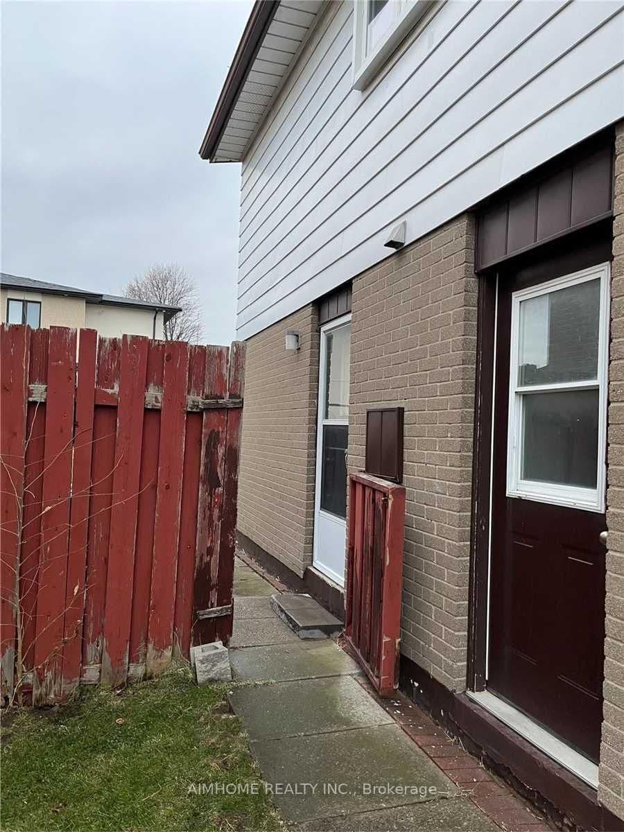Havenview Road in Toronto · Agincourt South-Malvern West — photo 2