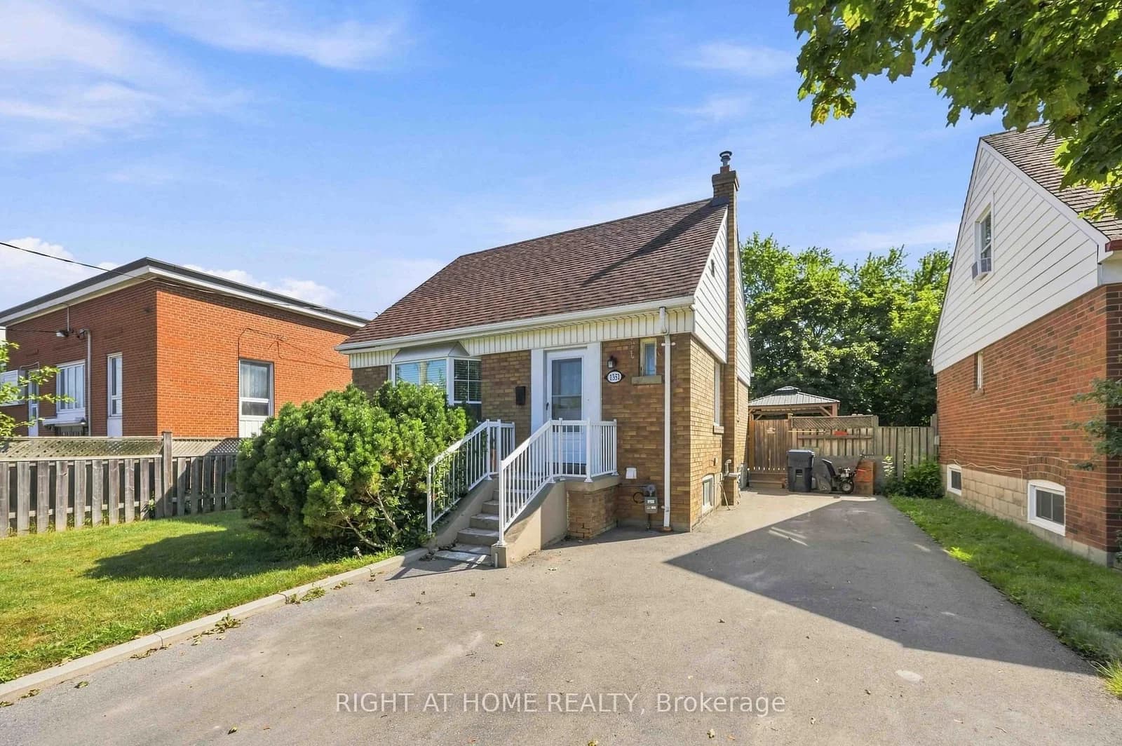 Warden Avenue in Toronto · Wexford-Maryvale — photo 2