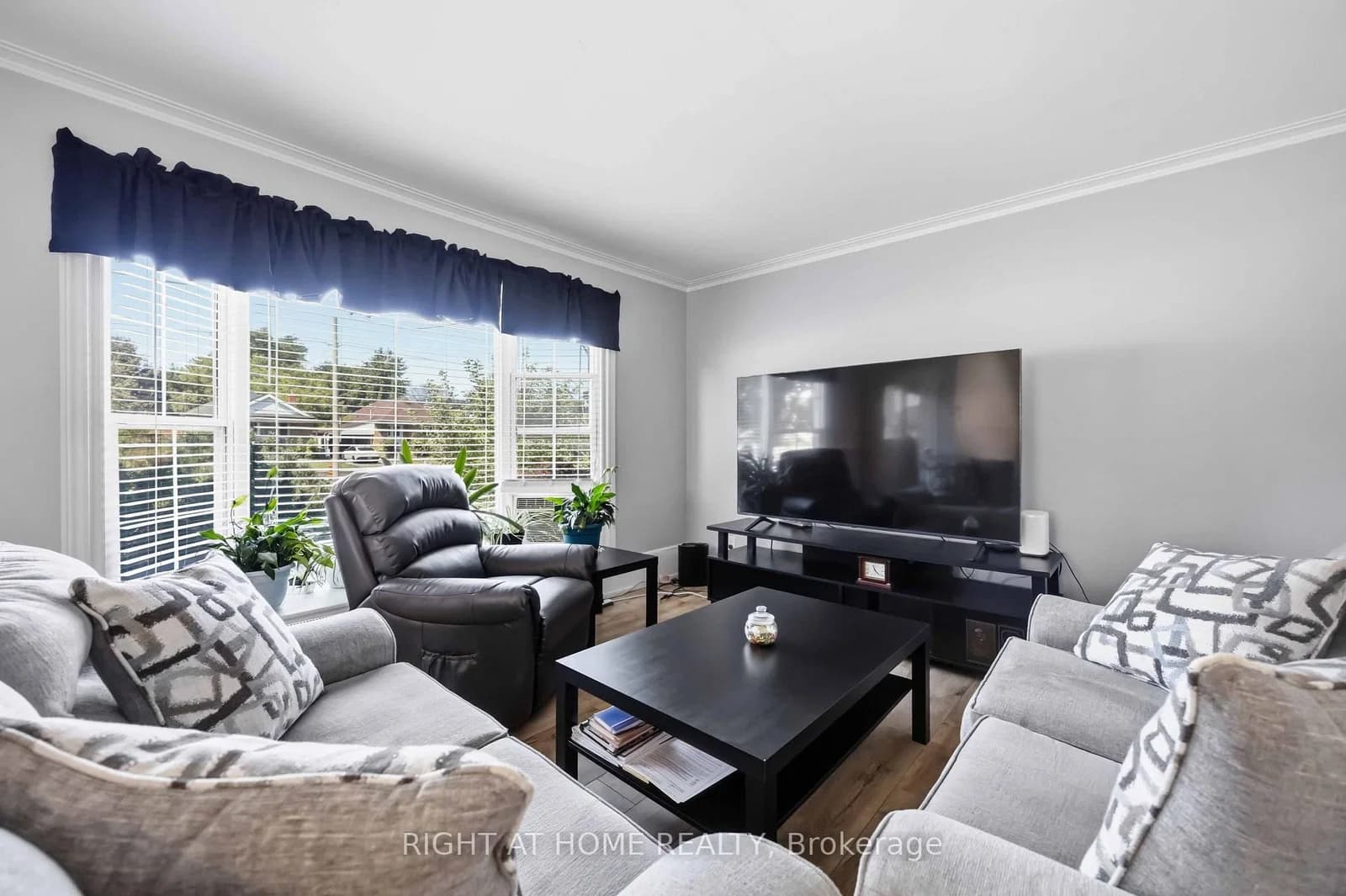 Warden Avenue in Toronto · Wexford-Maryvale — photo 3