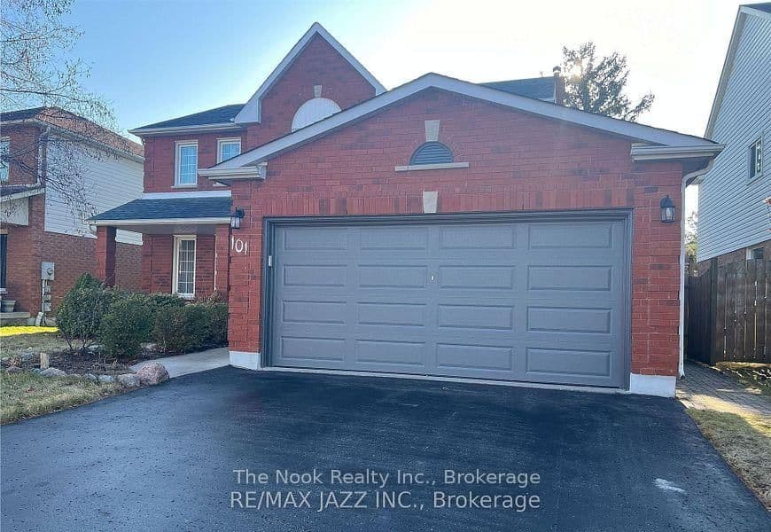 Photo of Glenabbey Drive in Clarington · Courtice