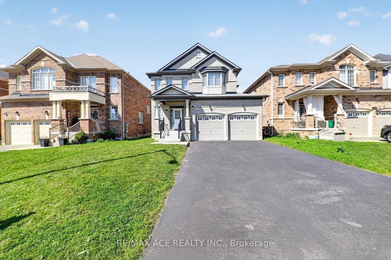 Gusul Avenue in Clarington · Newcastle — photo 2
