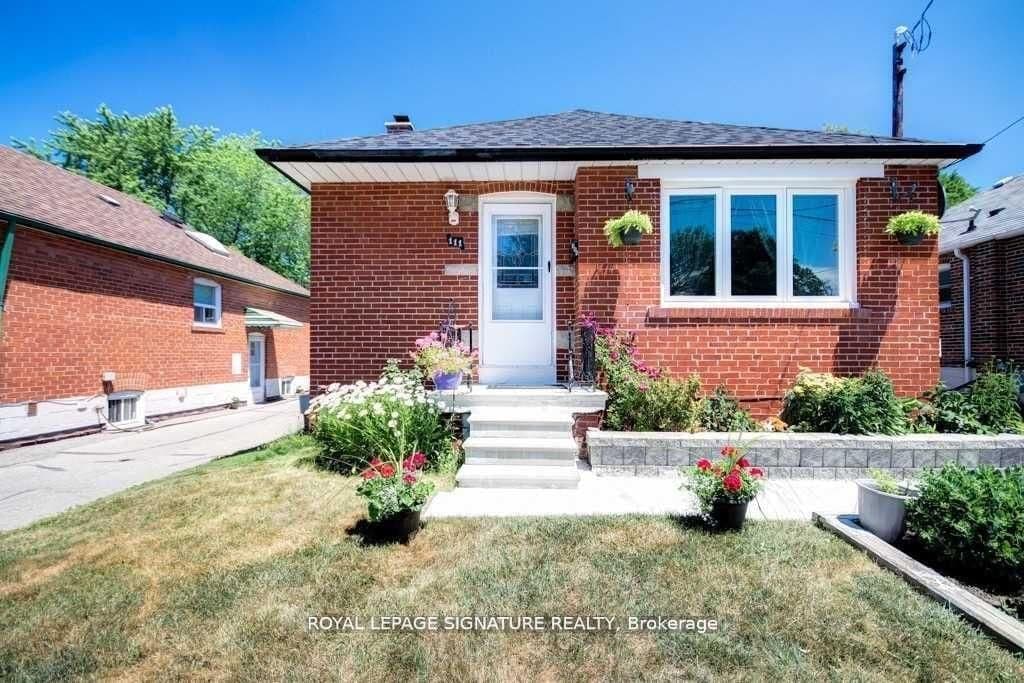 Photo of Ellington Drive in Toronto · Wexford-Maryvale