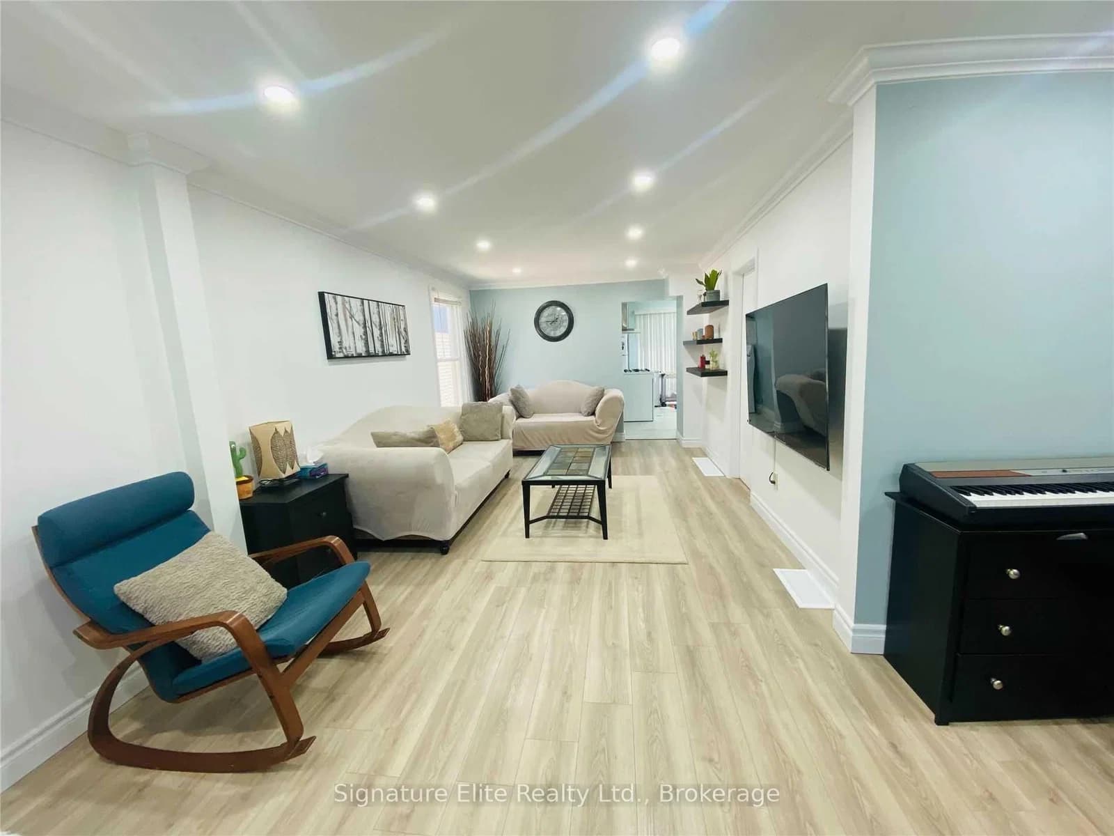 Haddon Avenue & Up in Toronto · Birchcliffe-Cliffside — photo 2