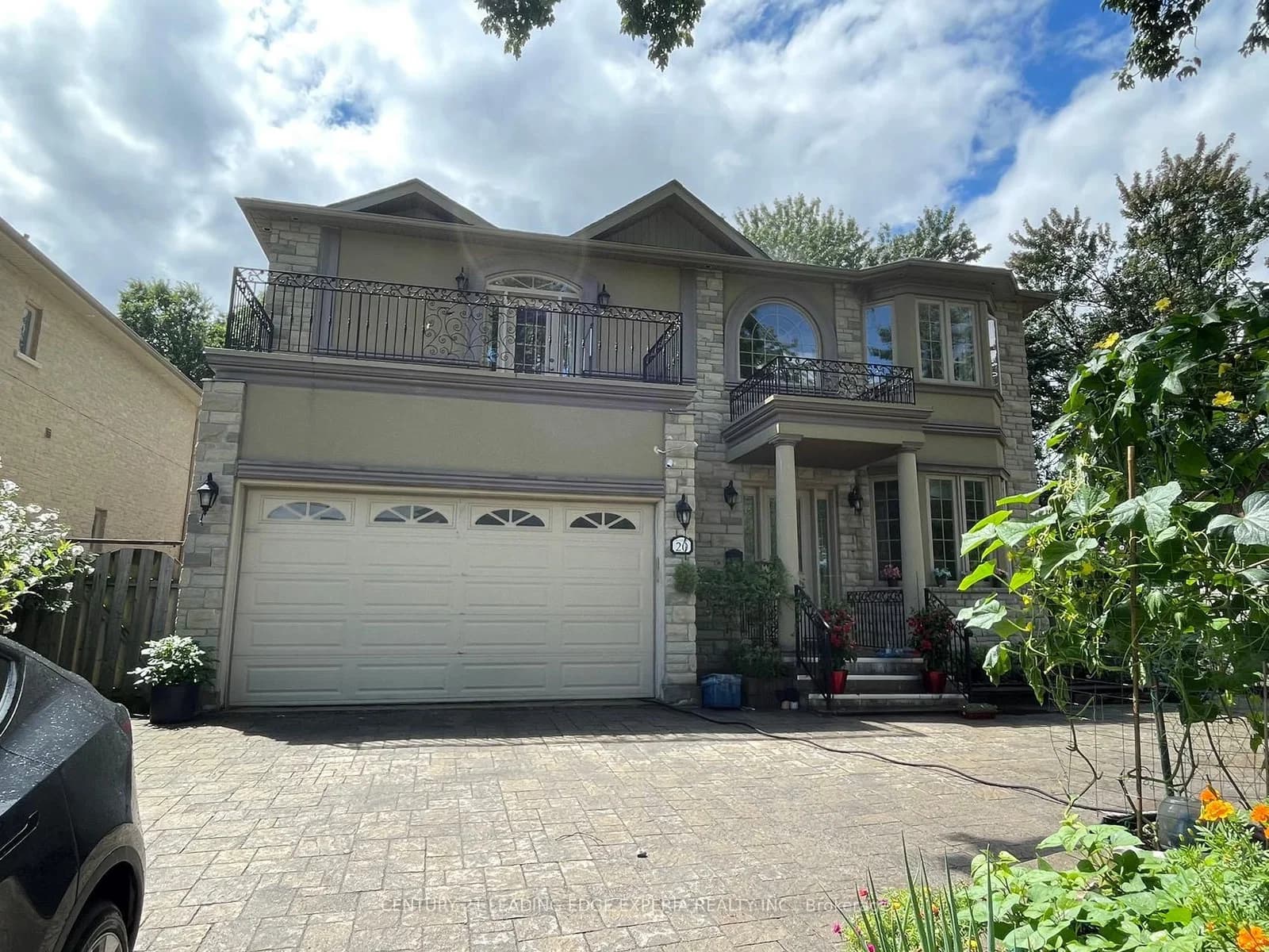 Photo of Grove Hill Drive in Toronto · L'Amoreaux