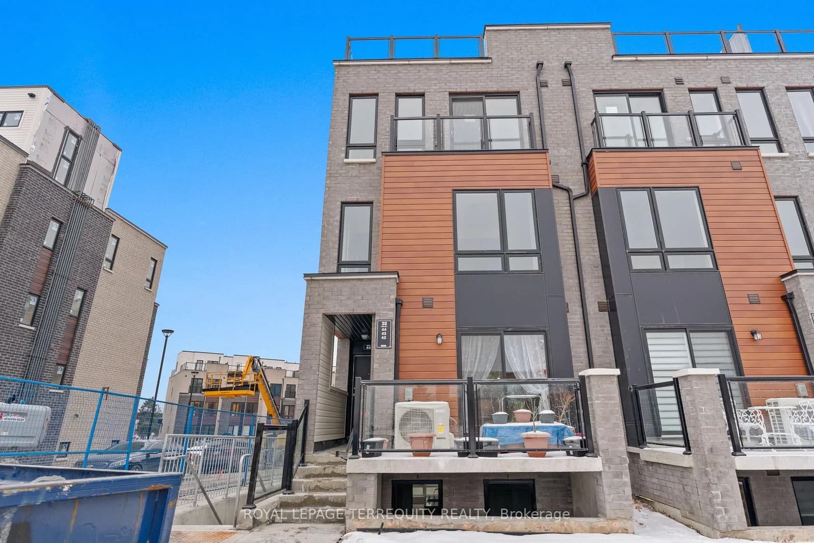 Liben Way in Toronto · Malvern — photo 3