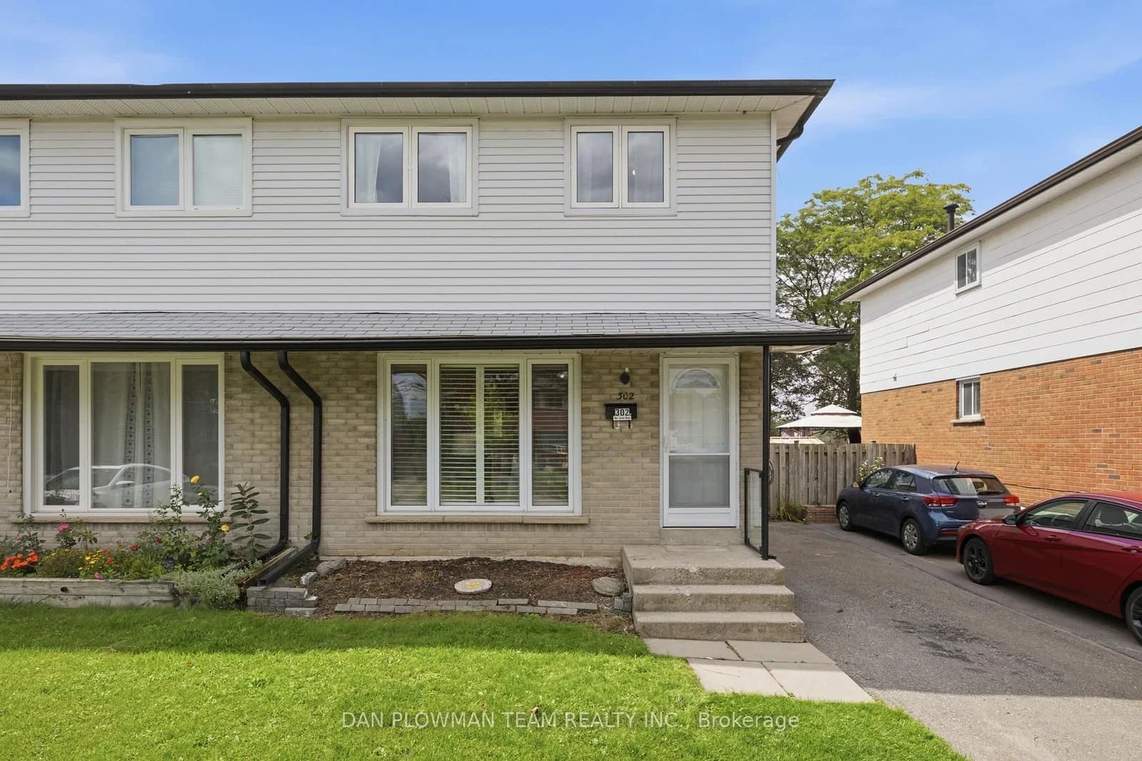 Photo of Vancouver Crescent in Oshawa · Vanier