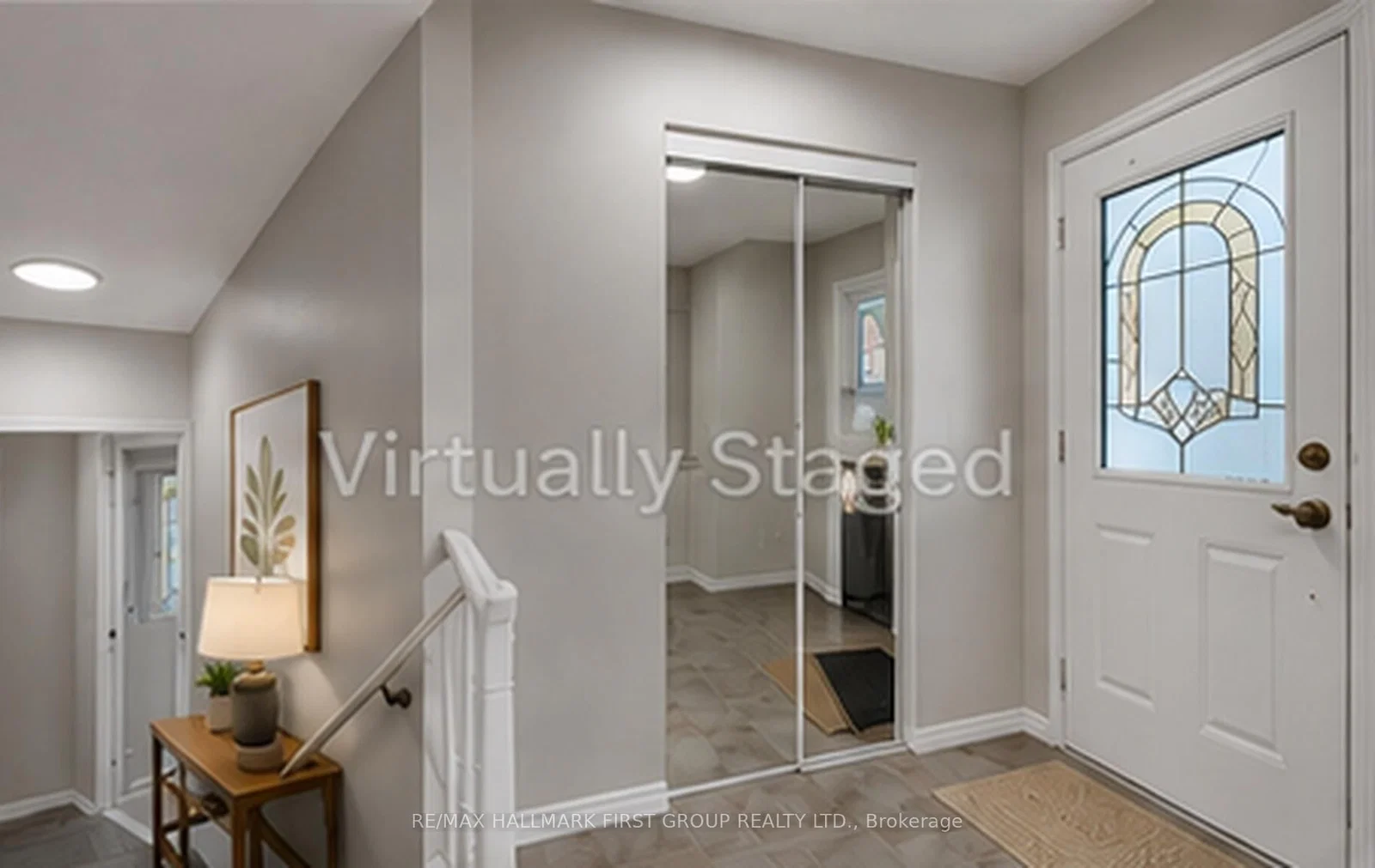 Millington Crescent in Ajax · Central — photo 3