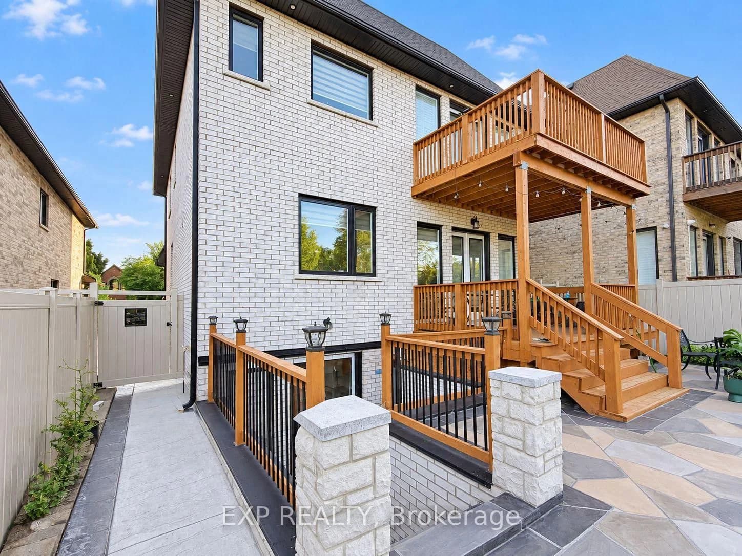 Photo of Sandhurst Crescent in Pickering · Highbush