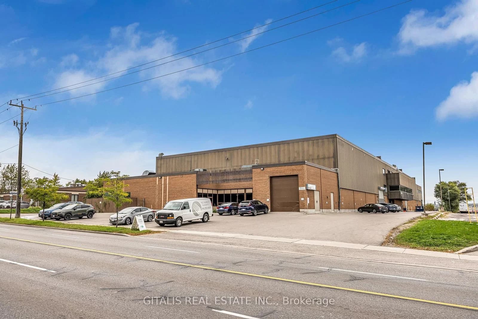 Photo of Pharmacy Avenue in Toronto · Clairlea-Birchmount