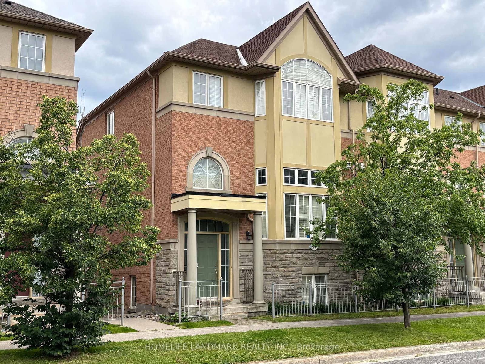 Photo of Legends Way in Markham · Unionville