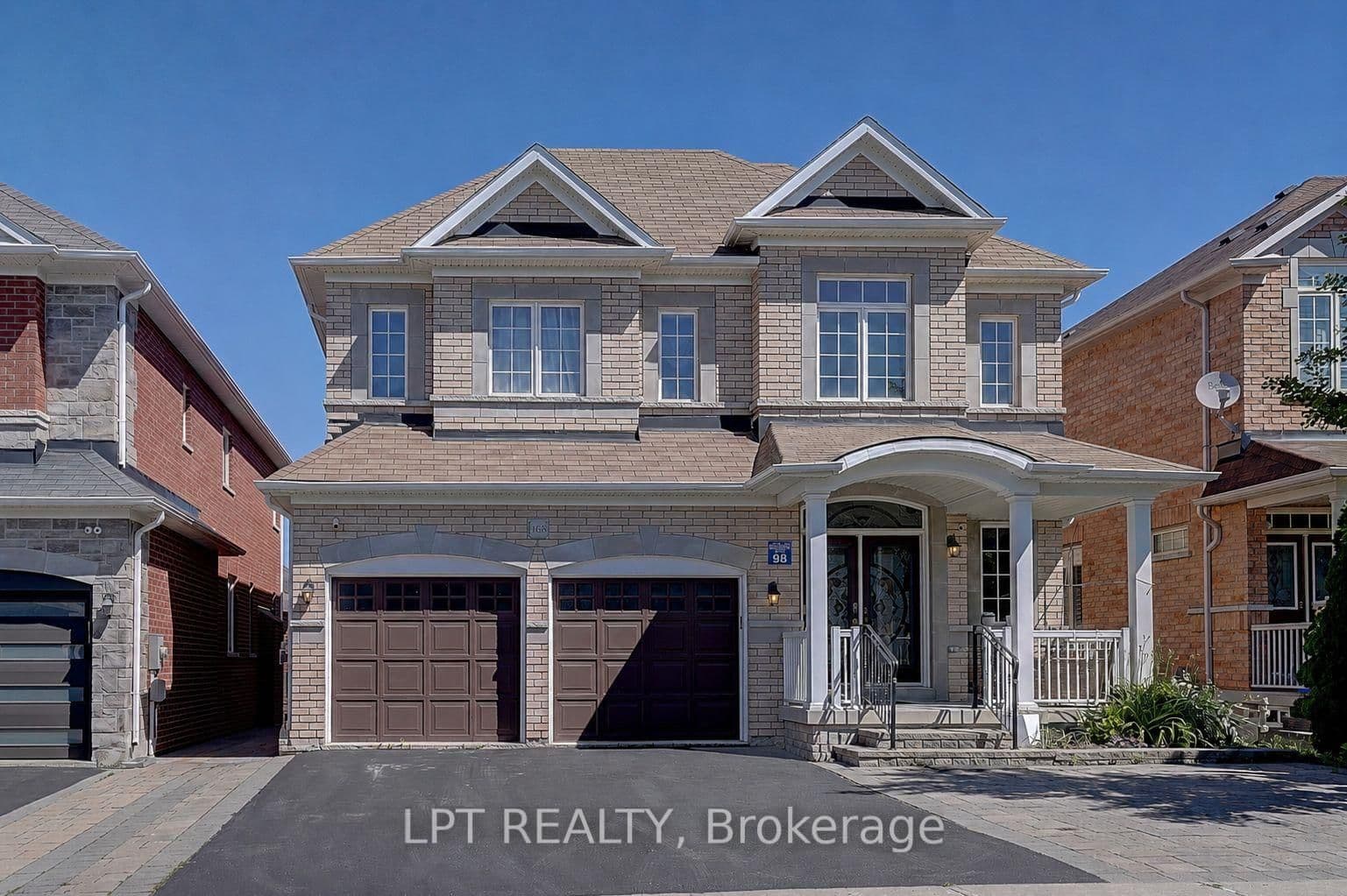 Photo of McTavish Drive in Newmarket · Stonehaven-Wyndham