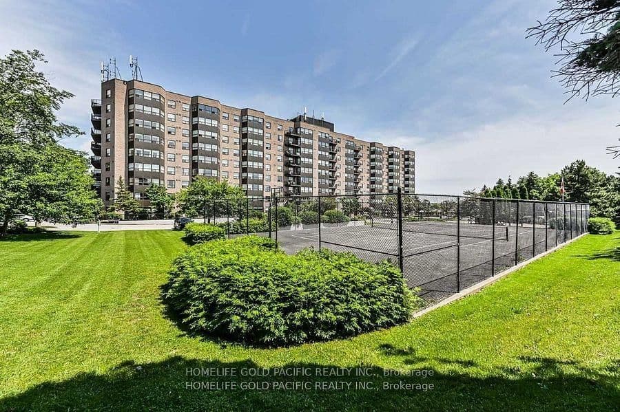 Raymerville Drive in Markham · Raymerville — photo 3
