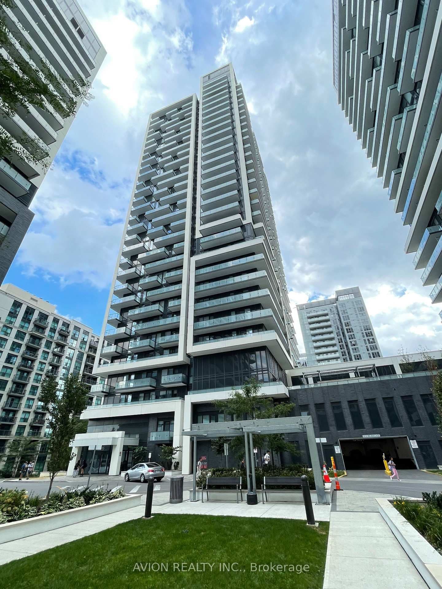 Photo of Oneida Crescent in Richmond Hill · Langstaff