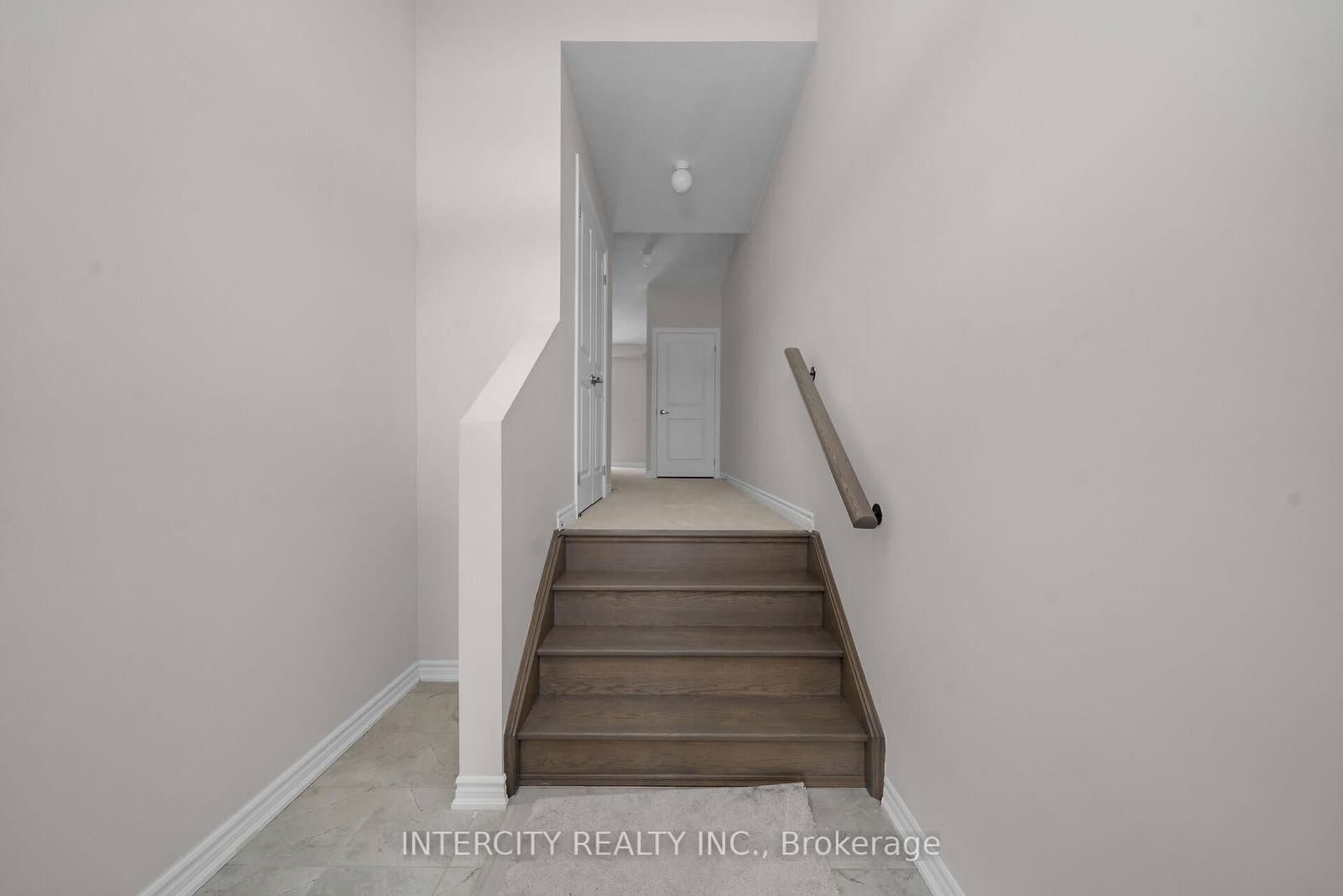 Radisson Street in Vaughan · Elder Mills — photo 3