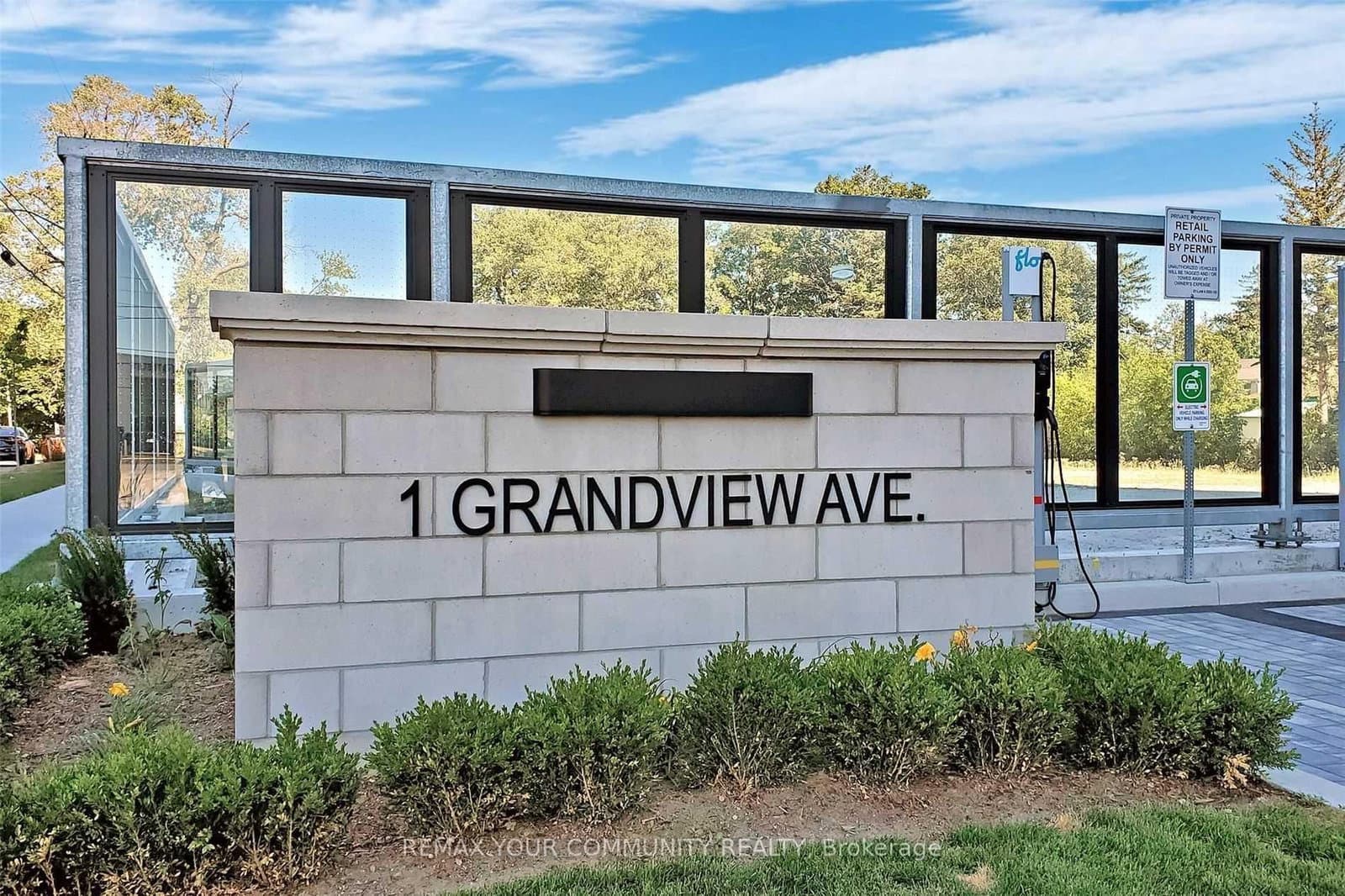 Grandview Avenue in Markham · Grandview — photo 2
