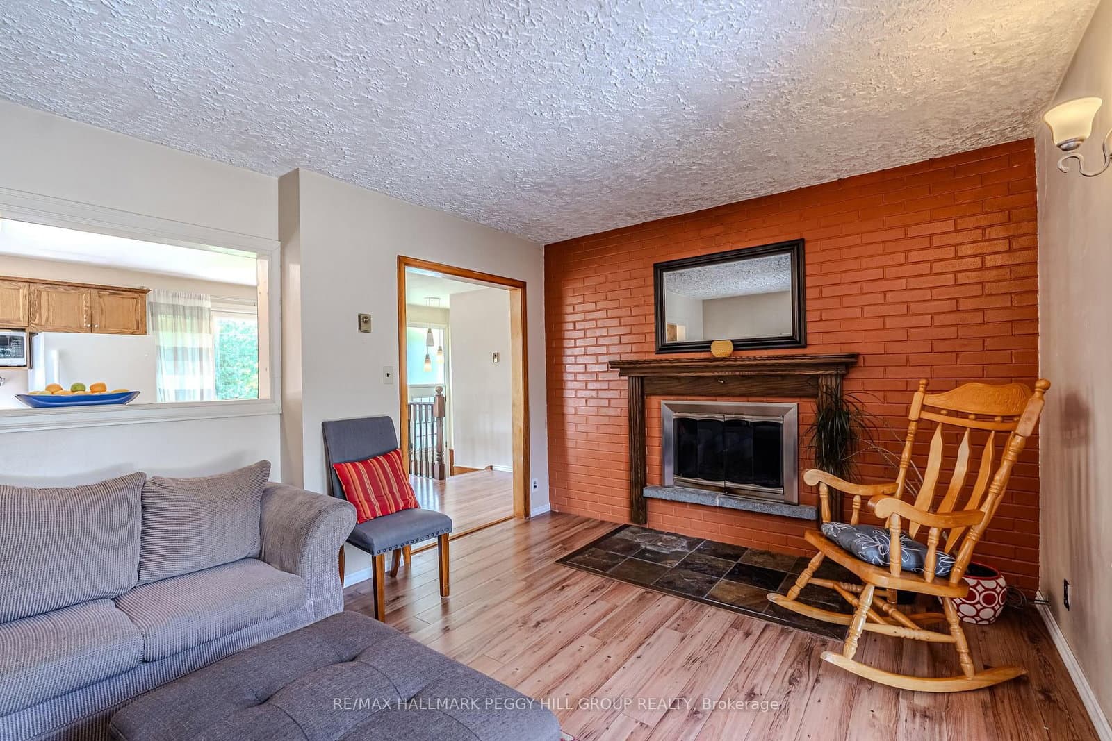 Sunnybrae Avenue in Innisfil · Stroud — photo 2