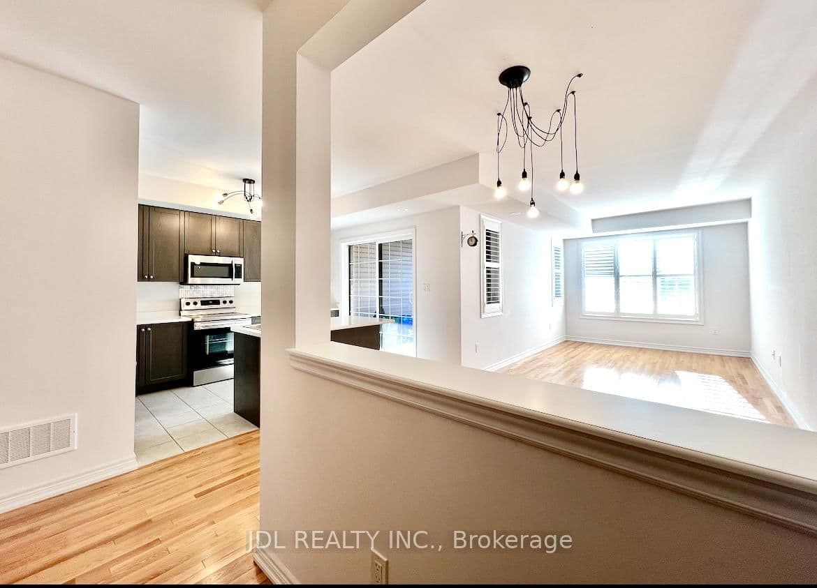 Jaffna Lane in Markham · Berczy — photo 2