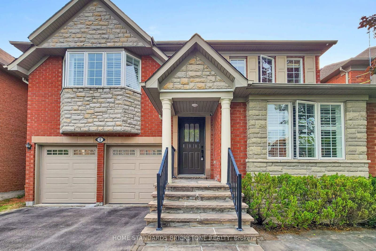APOLLO Drive in Richmond Hill · Jefferson — photo 2