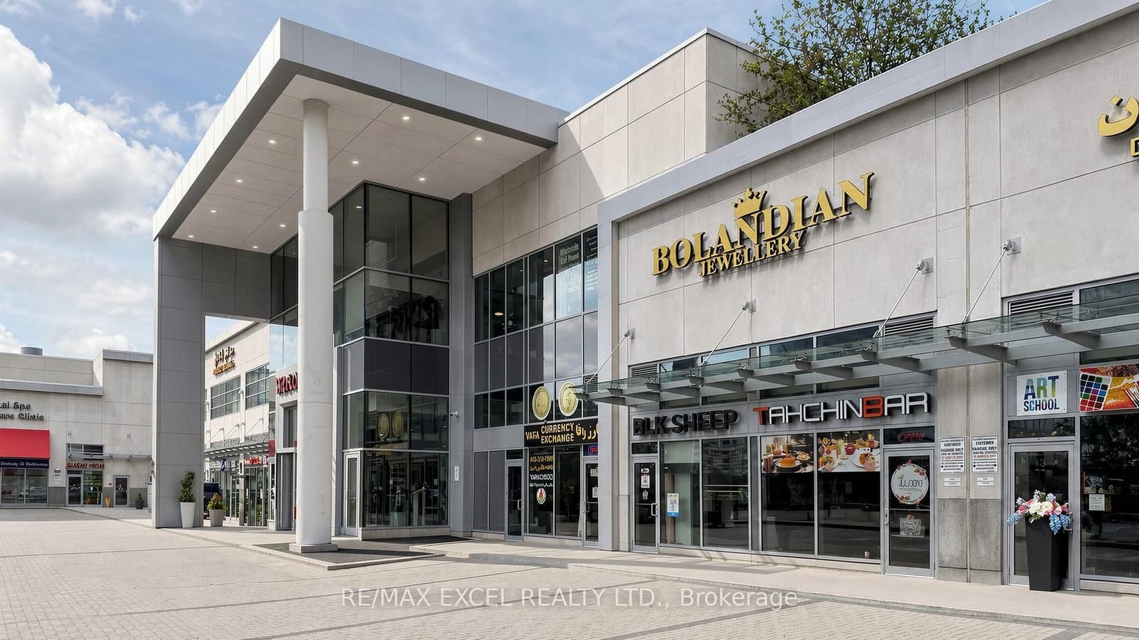 Photo of YONGE Street in Markham · Thornhill