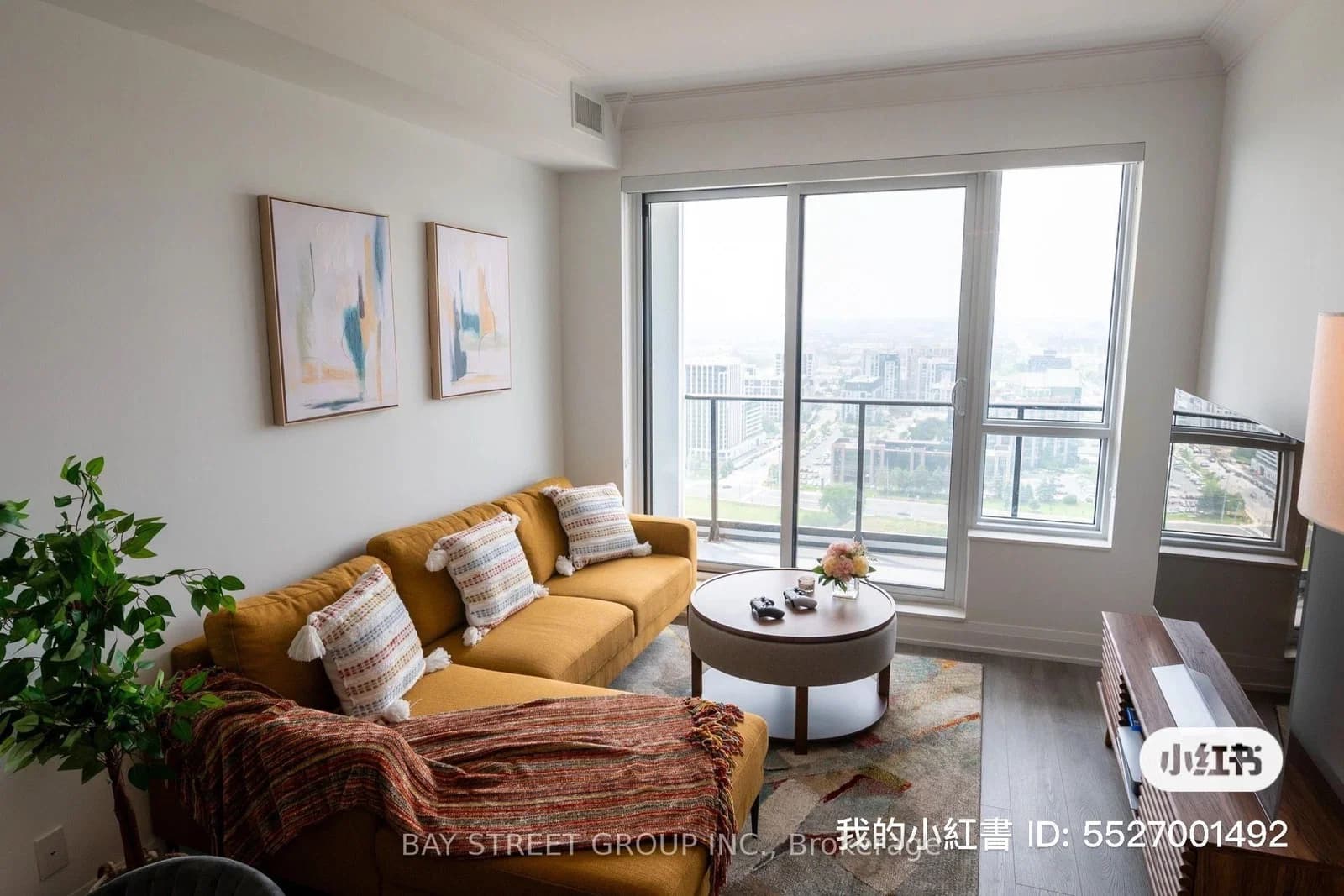 Photo of WATER WALK Drive 3207 in Markham · Unionville