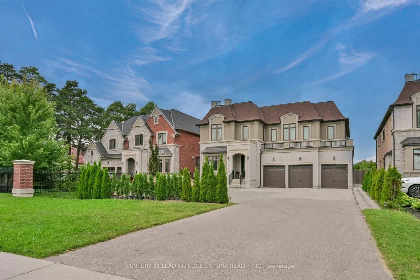 14th Avenue in Markham · Milliken Mills East — photo 2