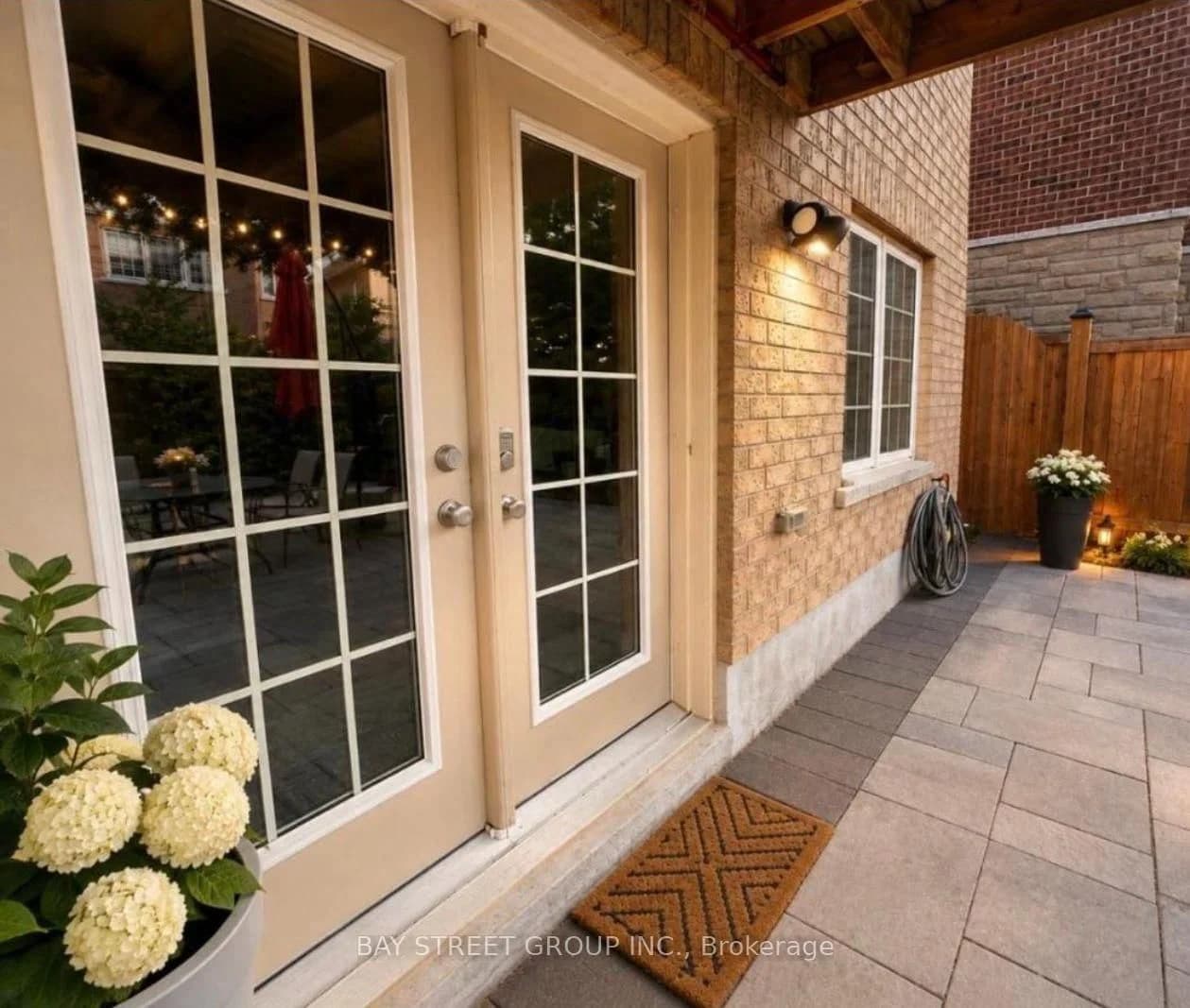 Heintzman Crescent in Vaughan · Patterson — photo 2