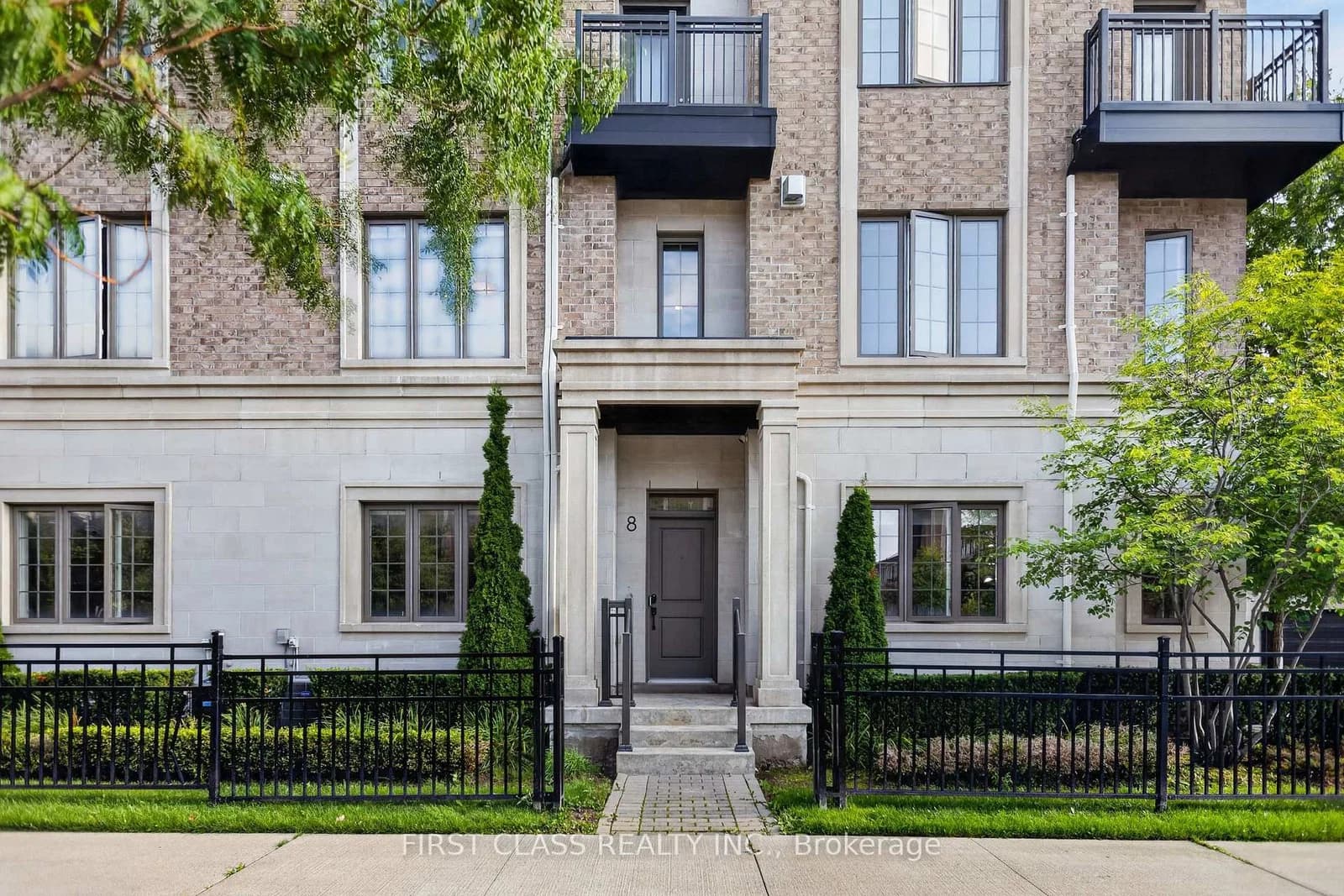 Mildred Temple Way in Markham · Unionville — photo 3
