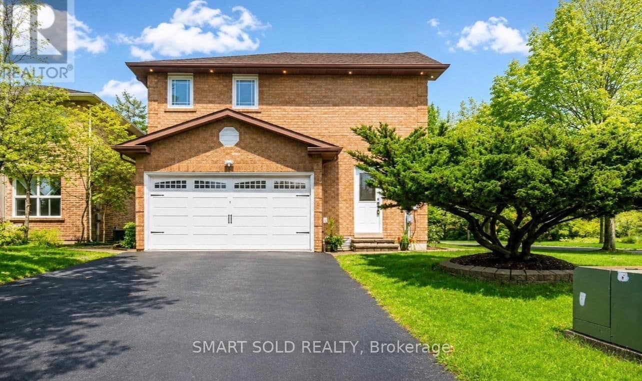Photo of Tiffany Gate in Richmond Hill · South Richvale
