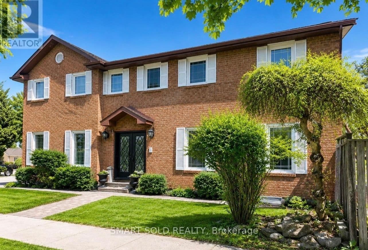 Tiffany Gate in Richmond Hill · South Richvale — photo 2