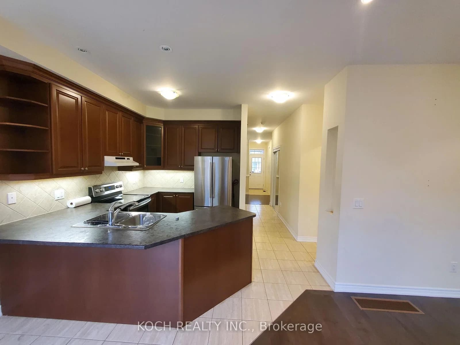 Thistle Avenue in Richmond Hill · Jefferson — photo 2