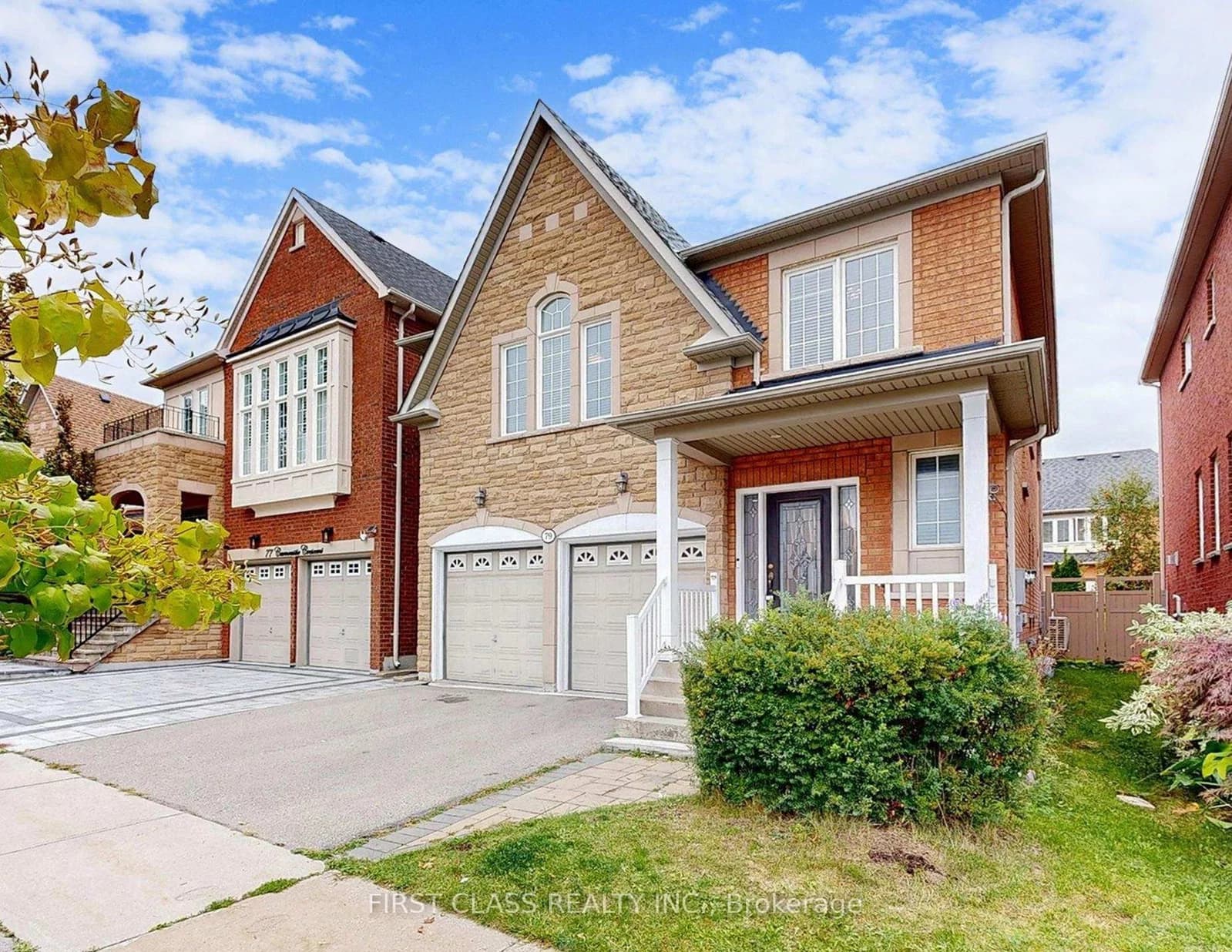 Carnoustie Crescent in Richmond Hill · Jefferson