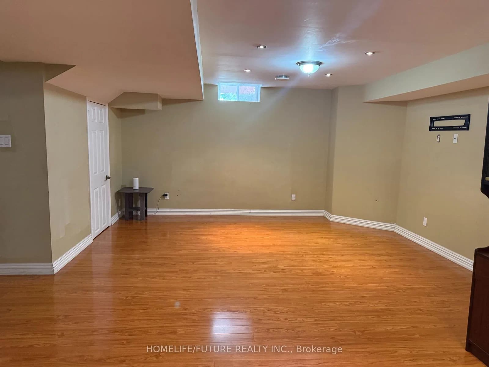 Hislop Drive in Markham · Box Grove — photo 3