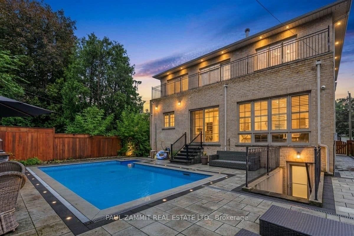 Grandview Avenue in Markham · Grandview — photo 2