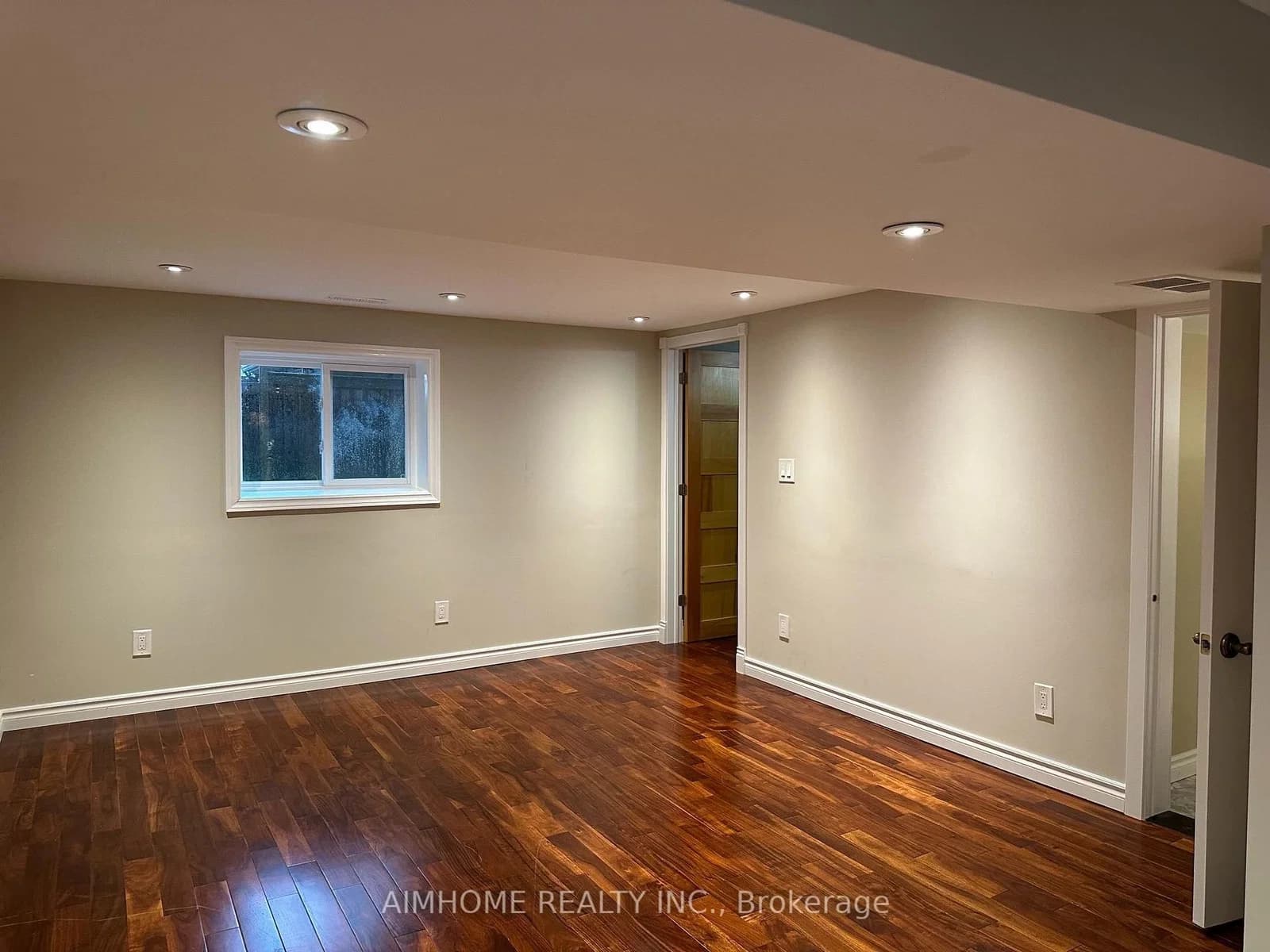 Photo of Royal Orchard BSMT Unit Boulevard in Markham · Thornhill
