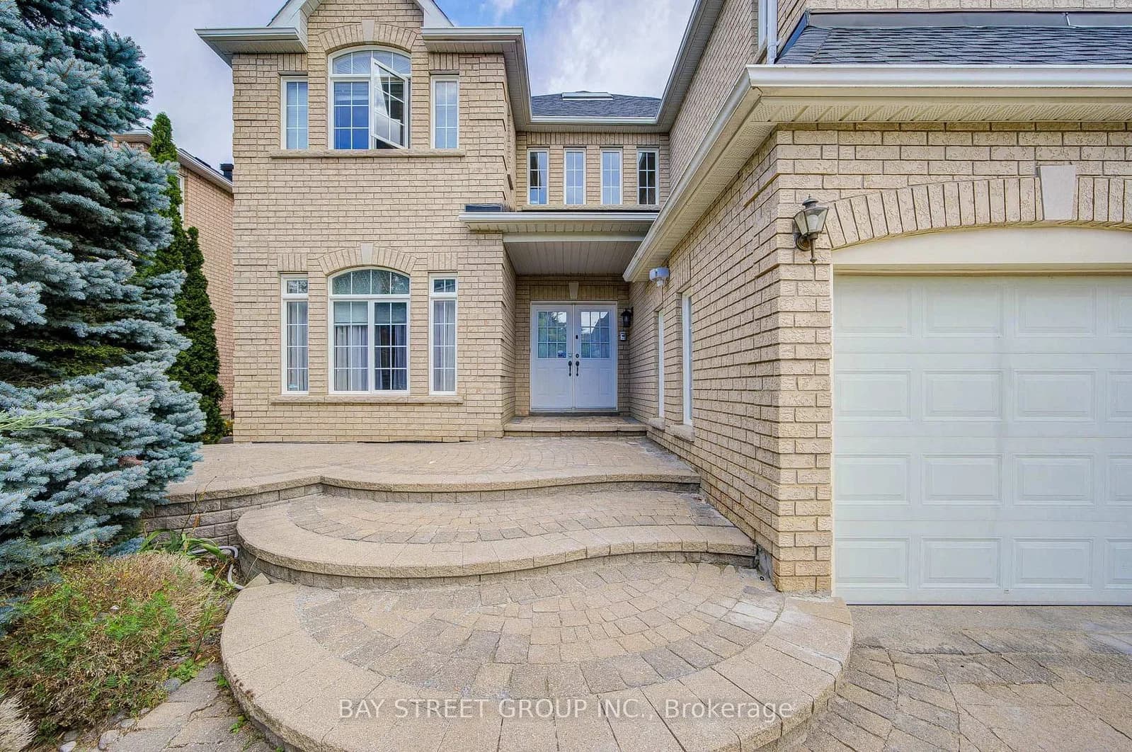 Pembrooke Road in Markham · Cachet — photo 3