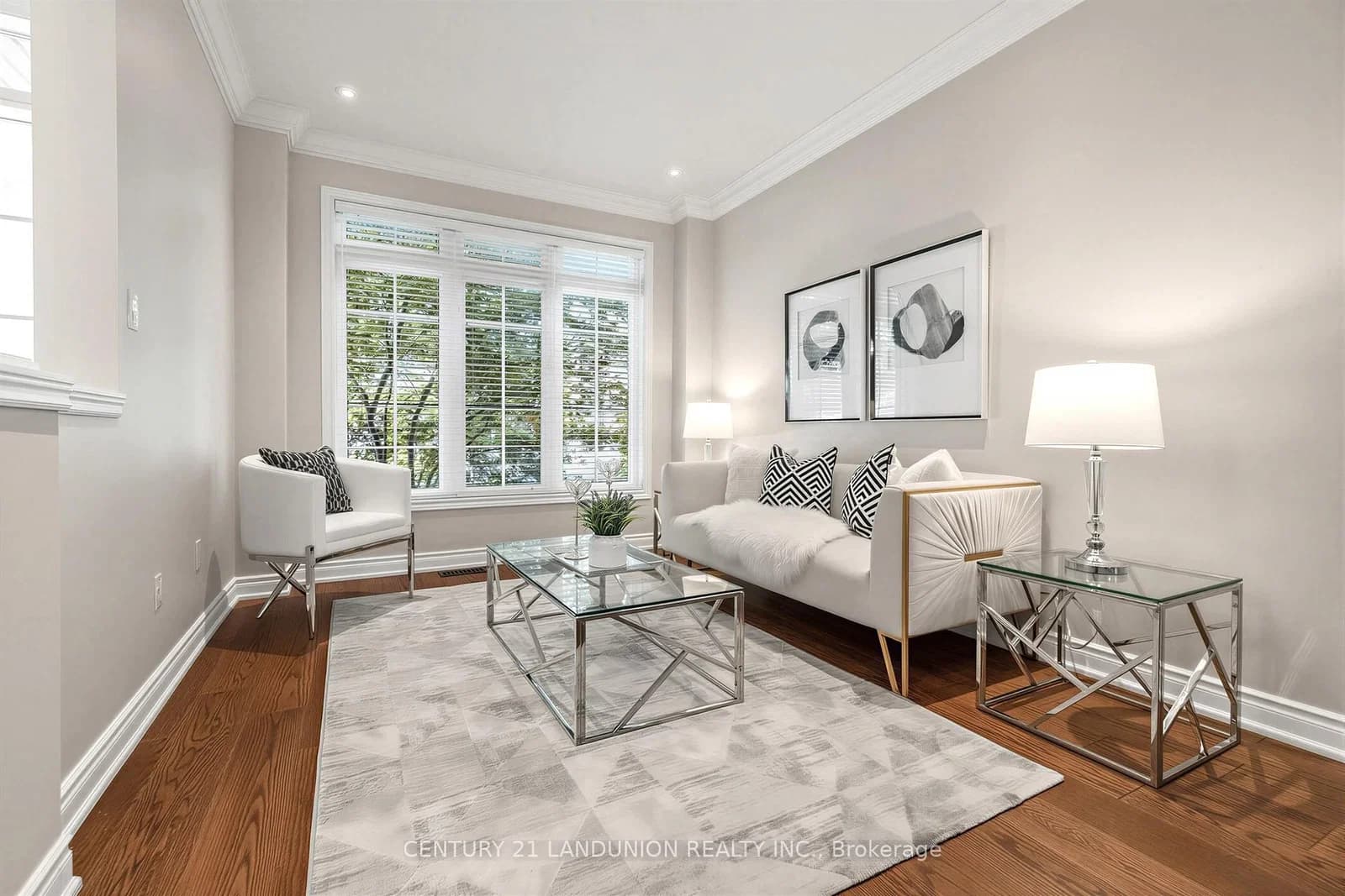 Hendel Drive in Vaughan · Patterson — photo 3