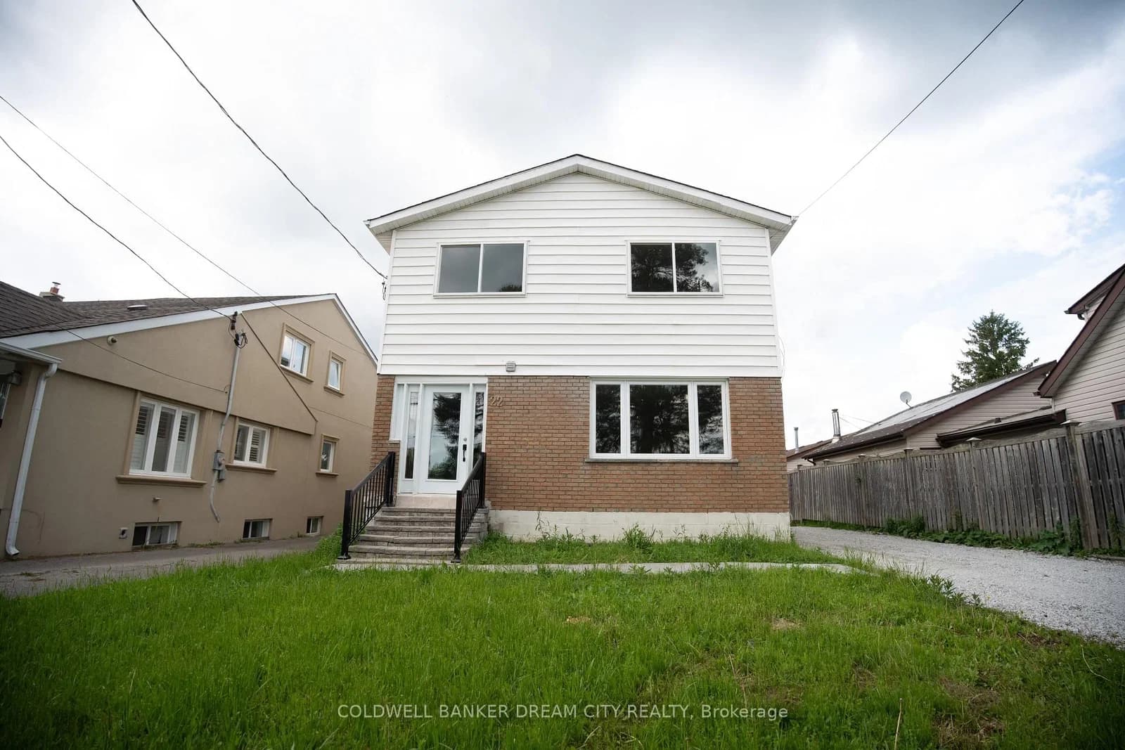 Photo of Elm Grove Avenue, #(BSMT) in Richmond Hill · Oak Ridges