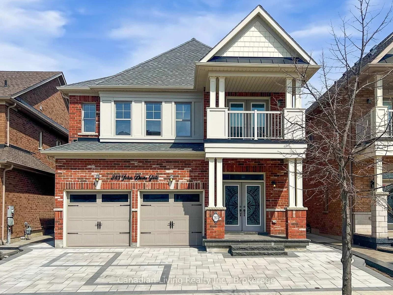 Photo of John Davis Gate in Whitchurch-Stouffville · Stouffville