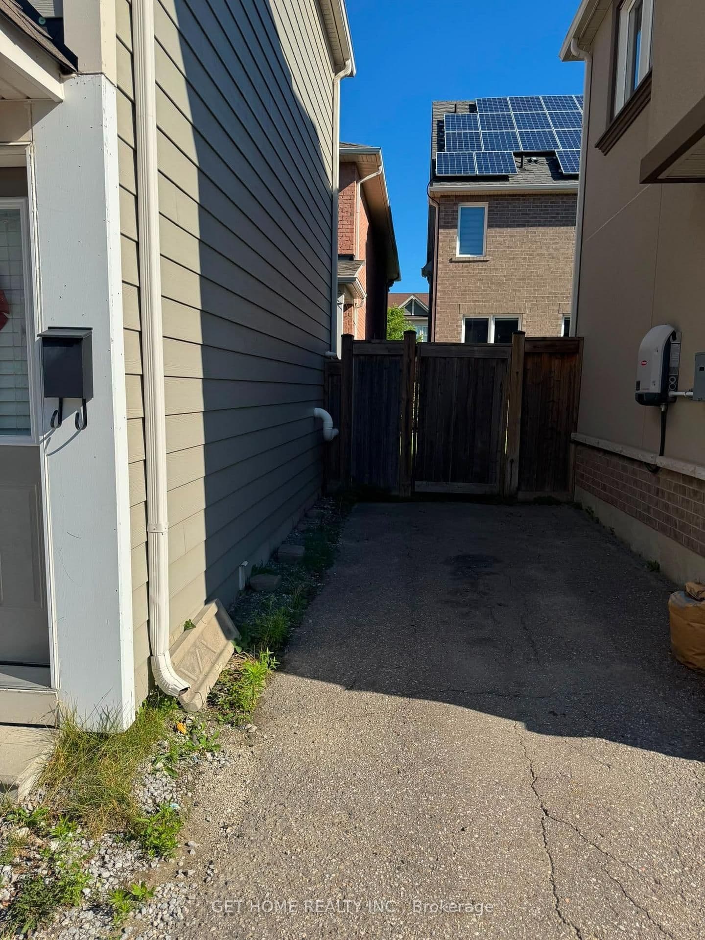 Photo of Raven Cross Avenue in Markham · Cornell
