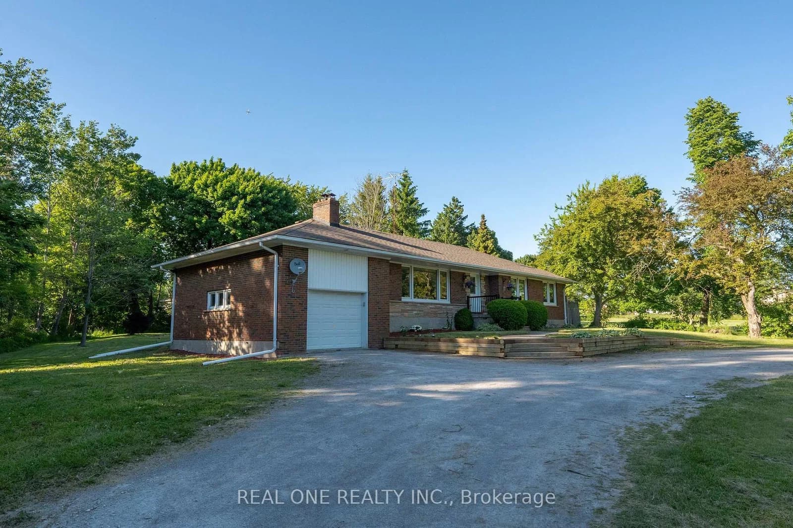 19th Avenue in Markham · Rural Markham — photo 3