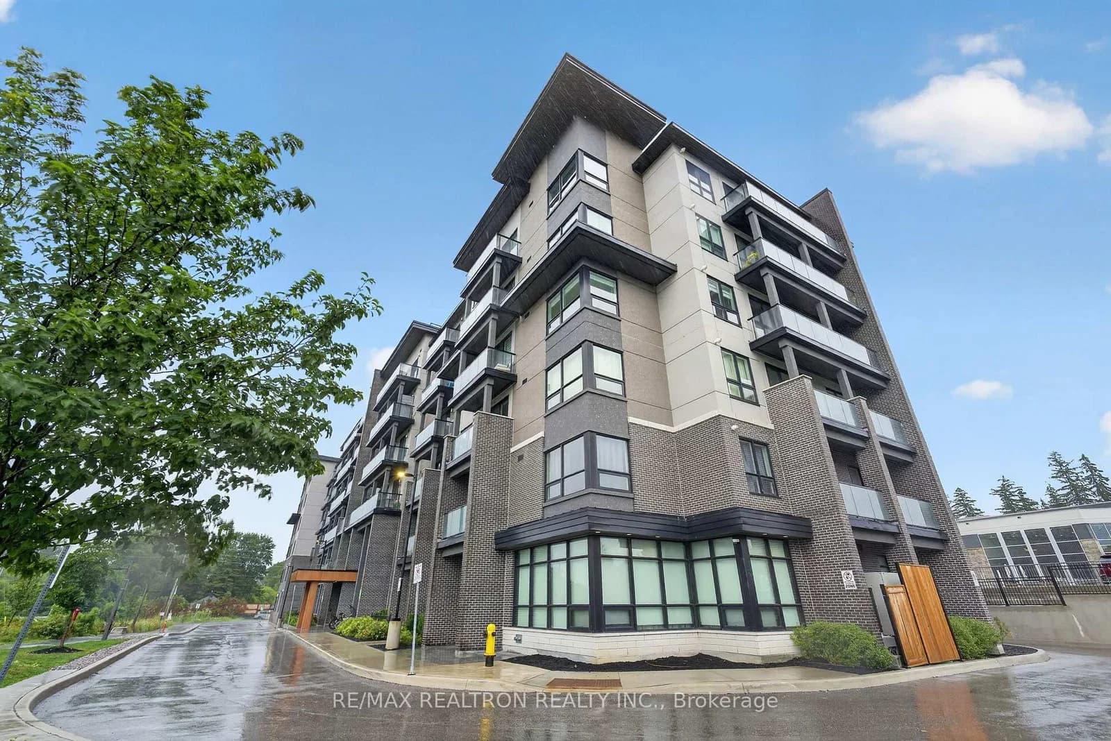 Photo of Ninth Line in Markham · Greensborough