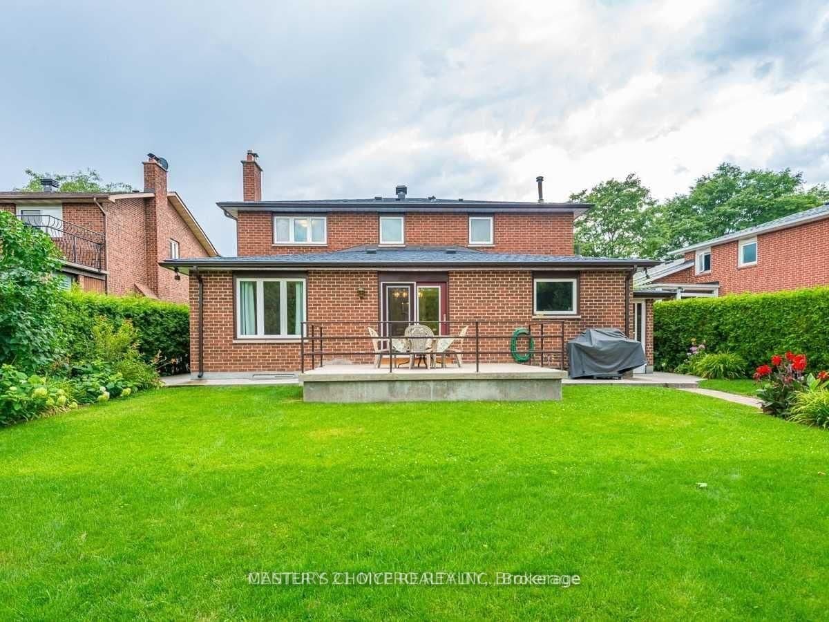 Cherry Hills Road in Vaughan · Glen Shields — photo 2