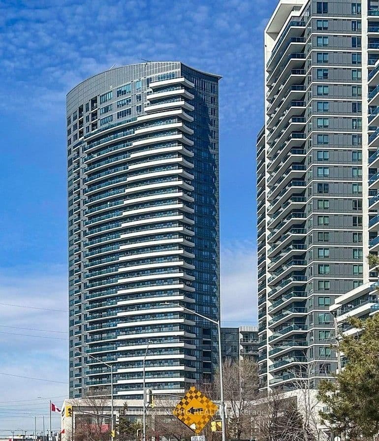 Photo of Yonge Street in Markham · Grandview